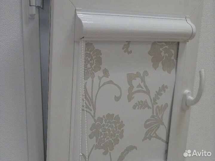 Рулонные шторы системы уни 1 с монтажом