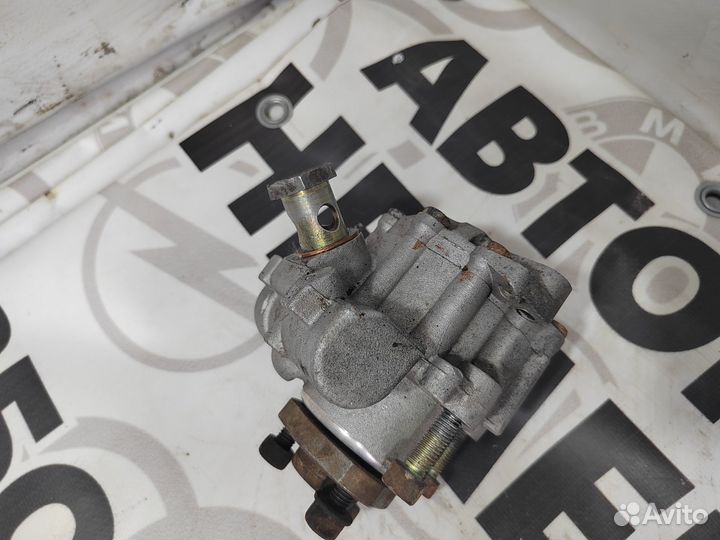 Насос гур Volkswagen Transporter T4