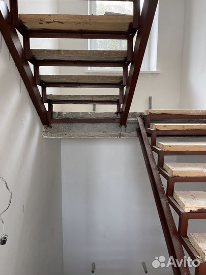 Металлокаркас лестниц