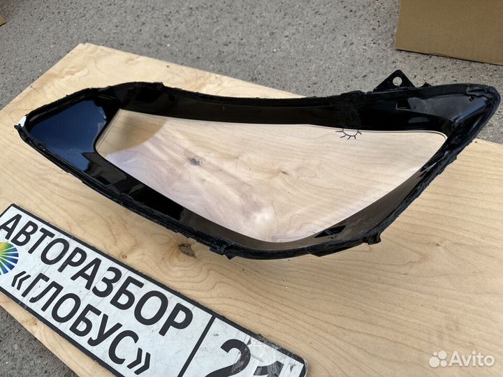 Стекло фары правой Mercedes GLE