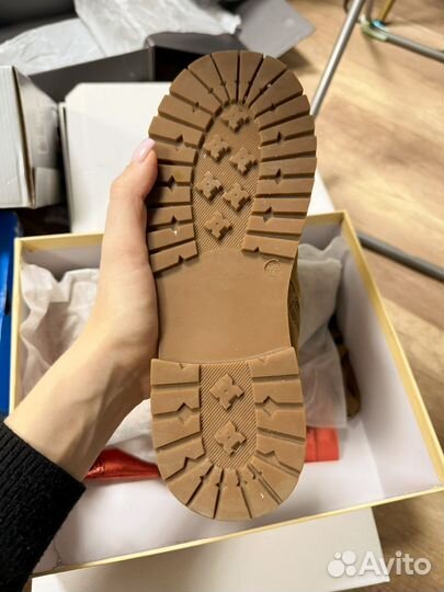 Ботинки демисезонные женские 39 размер