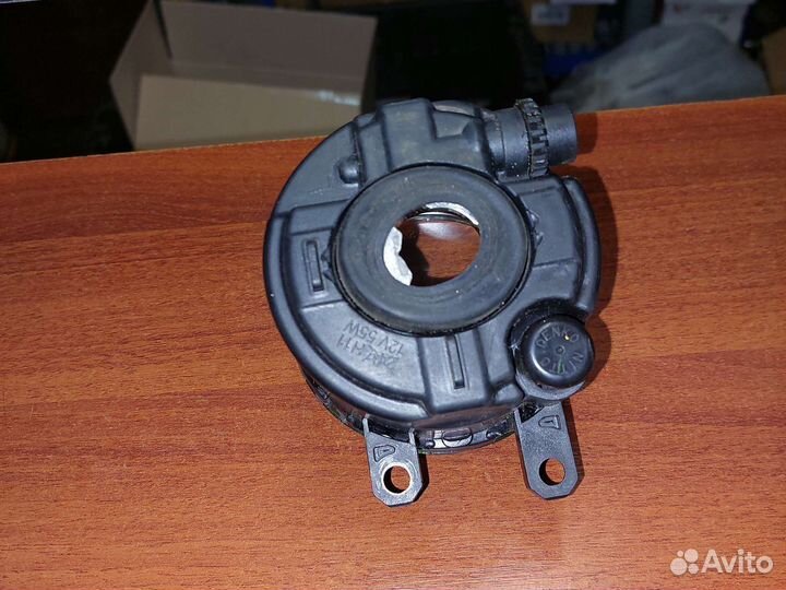 Тойота Камри Фара противотуманная 812200D041