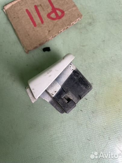 Заглушка ручки двери volkswagen polo sedan