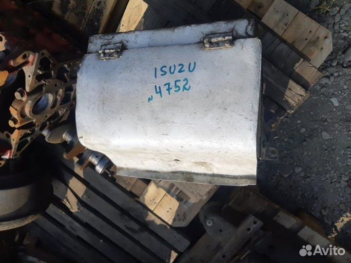 Ящик для инструментов. Isuzu Elf NPR71L 4HG1 1998