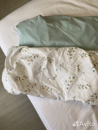 Простынь на резинке в детскую кровать