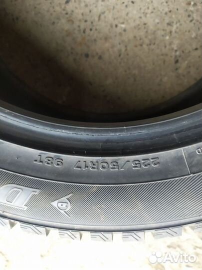 Dunlop SP Winter Ice 01 225/50 R17 98T