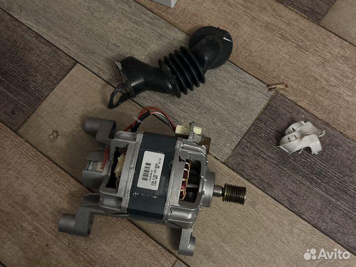 Запчасти на Hotpoint-Ariston