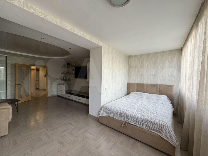 2-к. квартира, 70 м², 2/5 эт.