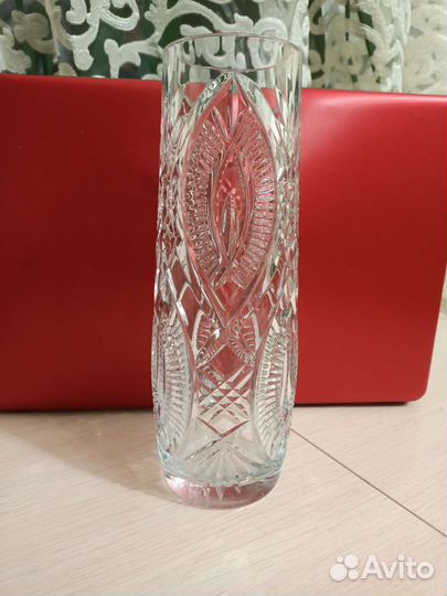 Хрустальная ваза
