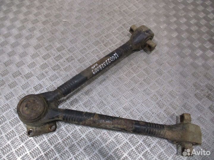 Тяга реактивная V-образная MAN 81432706145