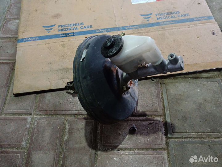 Главный тормозной вакуум toyota corolla sprinter