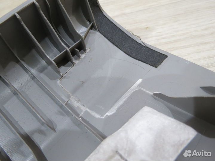 Обшивка стойки передняя правая Toyota Camry 50