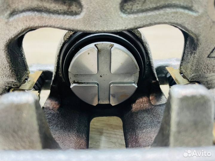 Суппорта задние пара Honda Accord 9 CR