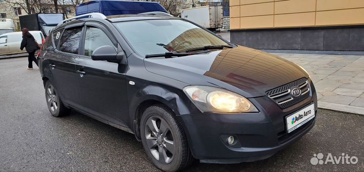 Kia Ceed 1.6 AT, 2009, битый, 222 000 км