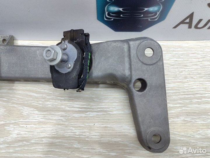 Кронштейн АКПП Bmw 3 F30 N55B30 2013