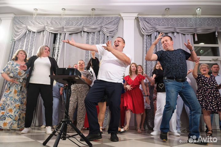 Ведущая тамада с DJ