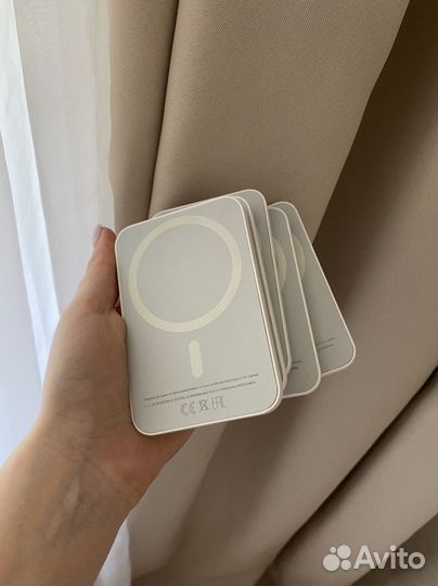 Повербанк для айфона iPhone Magsafe battery pack