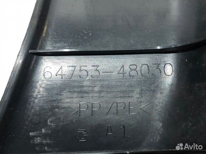 Обшивка багажника задняя правая Lexus Rx 350