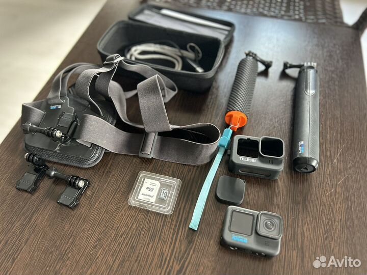 Go pro hero 11 black и крепления, штатив + sd256gb