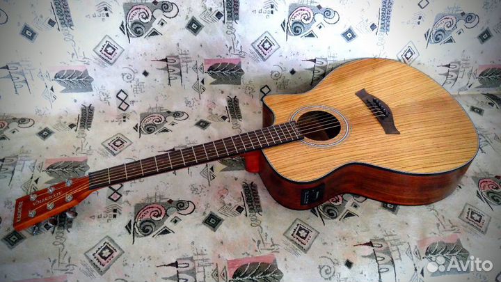 Электроакустическая гитара (новая) полный комплект