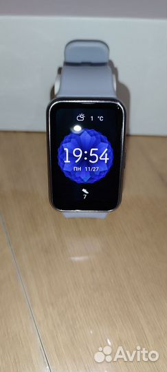 Смарт-часы Huawei Watch FIT