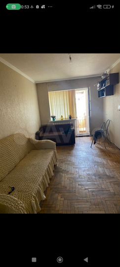 2-к. квартира, 40 м², 3/3 эт.