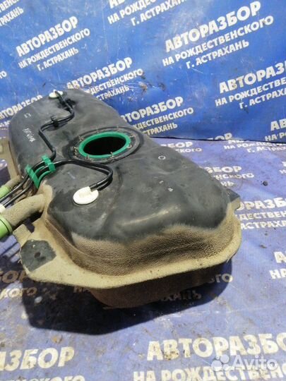Бензобак Fiat Linea седан 198A4000 2010