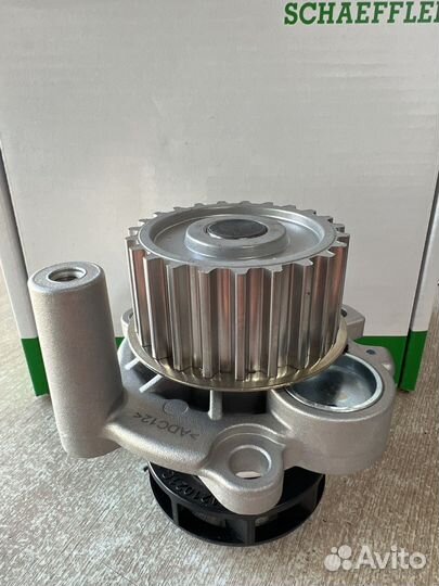 Помпа VAG 1.8 T 06A121111E