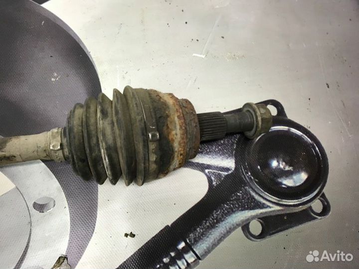 Полуось передний правый Mercedes-Benz Ml W164