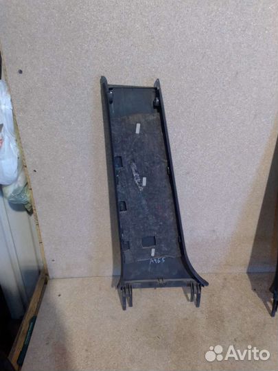 Накладка правой стойки центральная Audi A4 B5