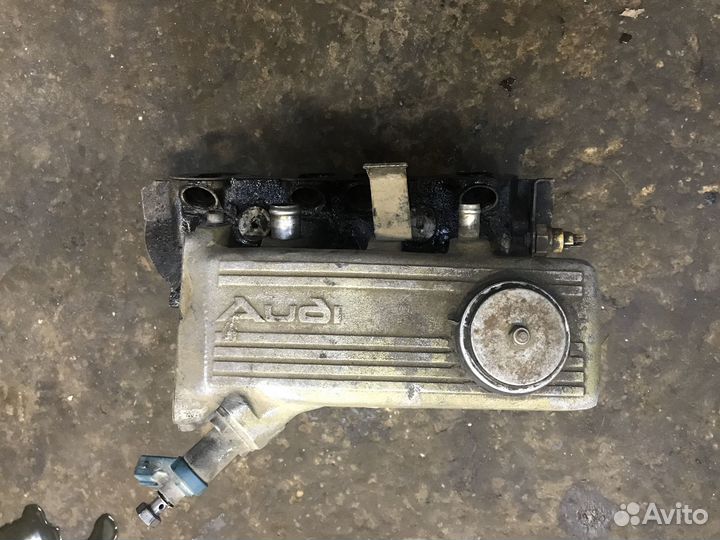 Коллектор впускной Audi 80 B3 1987 1.8 МКПП