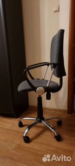 Компьютерное кресло