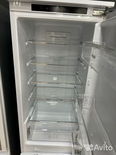 Встраиваемый холодильник комби Haier HRF236nfru