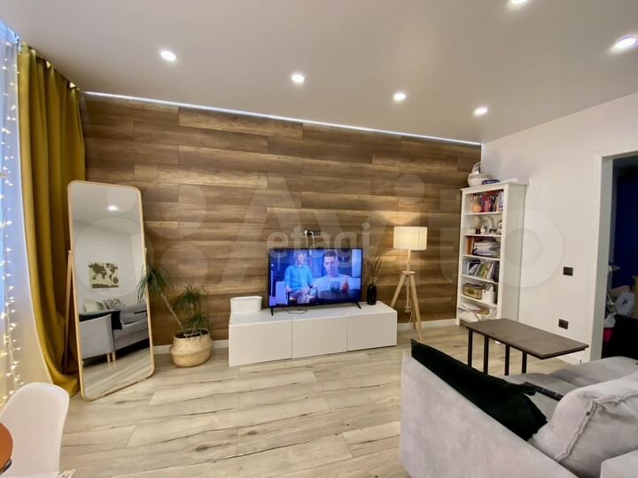 3-к. квартира, 82,7 м², 8/10 эт.