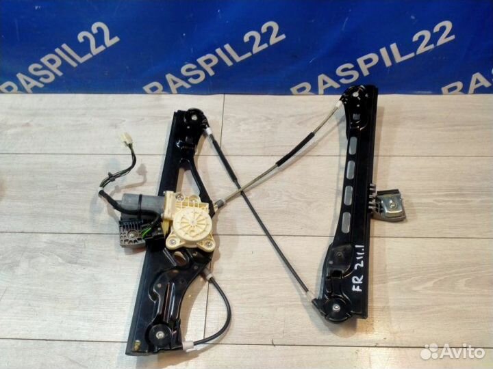 Стеклоподъемник передний правый Mercedes-Benz