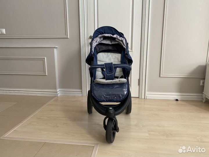 Продам прогулочную коляску Express