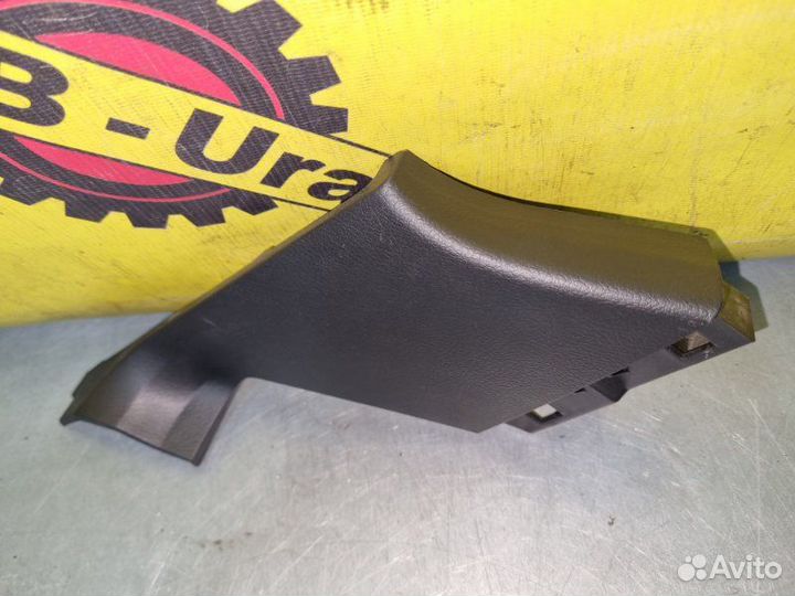 Обшивка стойки задняя левая Toyota Corolla Е150