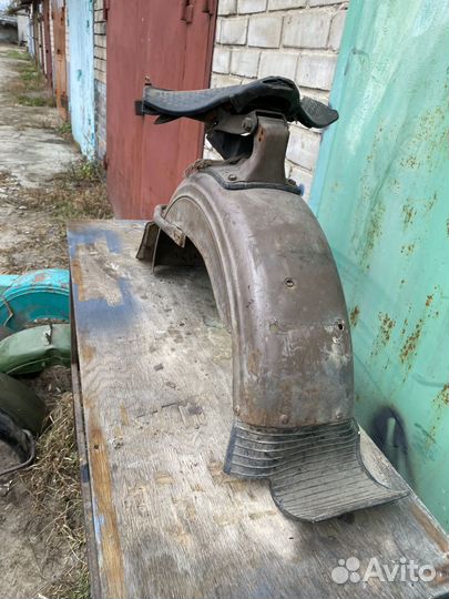 Заднее крыло Урал М63