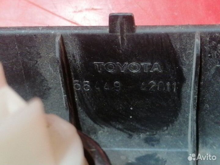 Прикуриватель Toyota Rav4