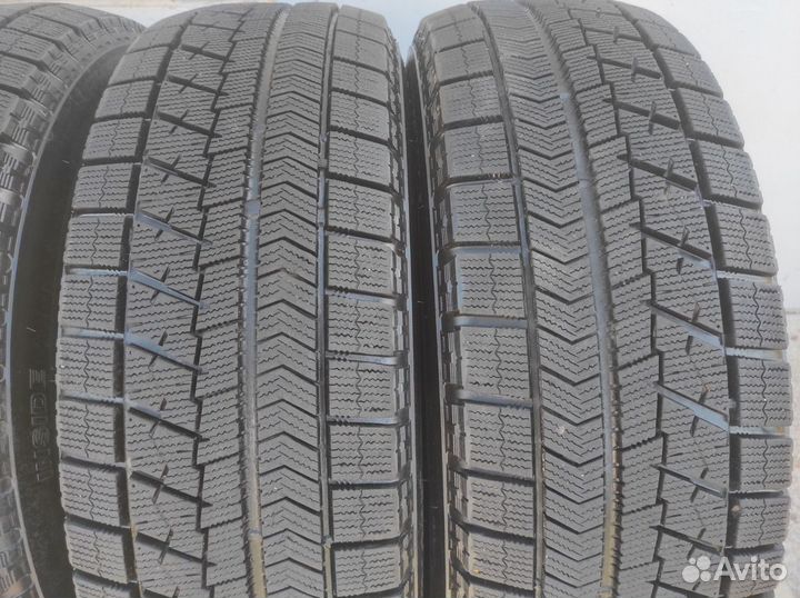 Bridgestone Blizzak VRX 215/65 R16