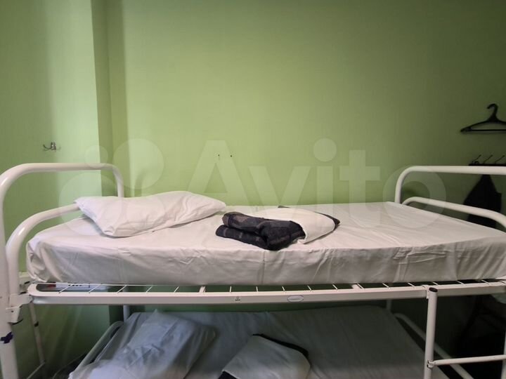 Комната 13 м², 1/4 эт.