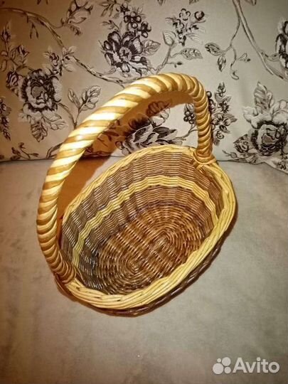 Корзина плетеная