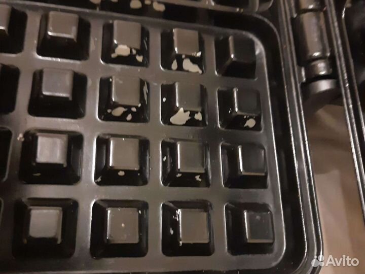 Вафельница для бельгийских вафель Kitfort кт-1606