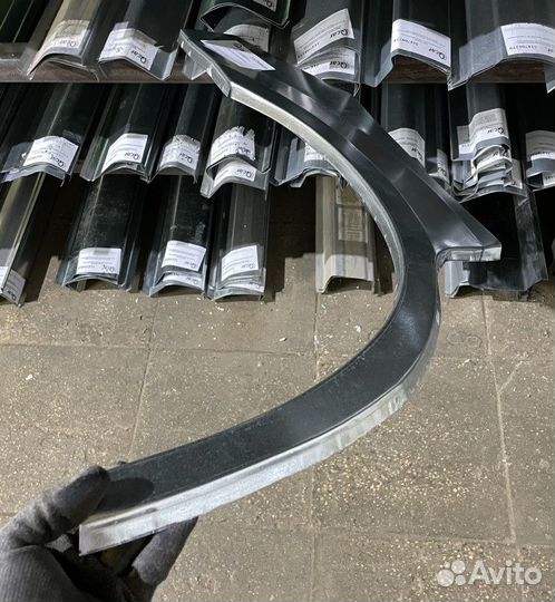 Арка левая Mazda MPV II LW 1999-2006