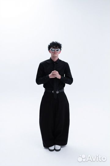 Джинсы широкие