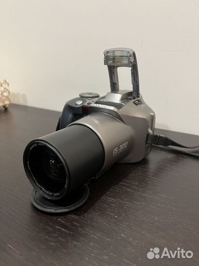 Пленочный фотоаппарат Olimpus is-300