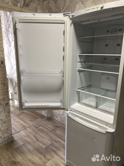 Холодильник на запчасти