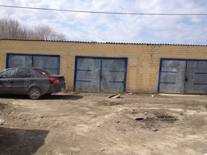 Гараж, > 30 м²