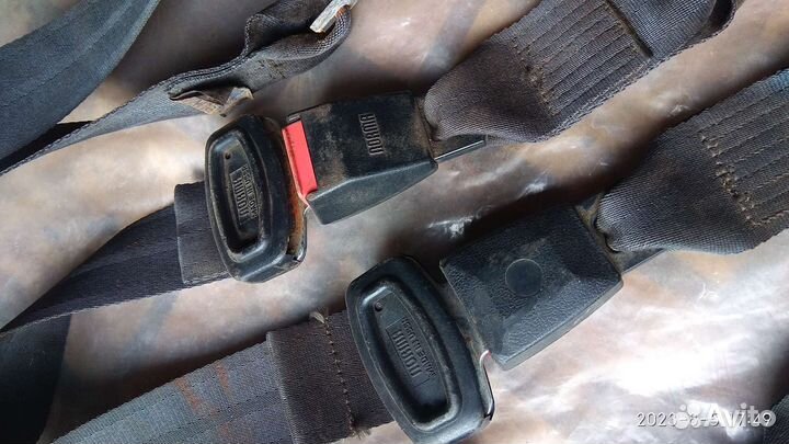 Ремни безопасности