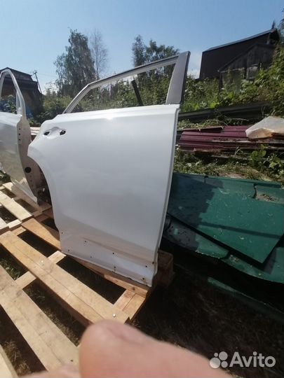 Двери на toyota rav 4